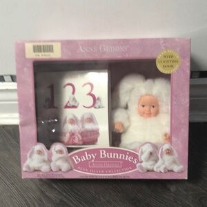 Anne Geddes Baby Bunnies bean filled collection in box